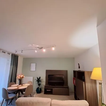 Apartamento Le Colisee Du Plessis-parking Gratuit Le Plessis-Robinson